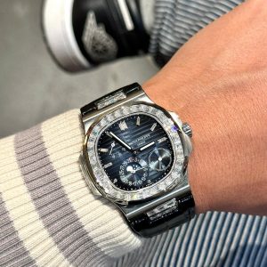 Đồng Hồ Patek Philippe Chế Tác Moissanite Nautilus 5724G Mặt Xanh Blue40mm (7)