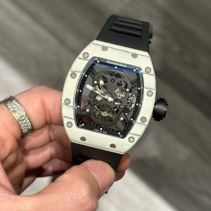 Đồng Hồ Richard Mille RM052 Đầu Lâu Chế Tác Vỏ Carbon Trăng Dây Cao Su (7)