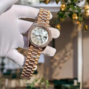 Đồng Hồ Rolex Chế Tác Phủ Vàng Hồng 18K Độ Mặt Xà Cừ Tự Nhiên 40mm (1)