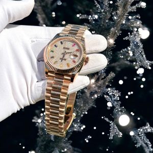 Đồng Hồ Rolex Chế Tác Phủ Vàng Hồng 18K Mặt Số Đính Đá Moissanite Hong Kong 40mm (5)