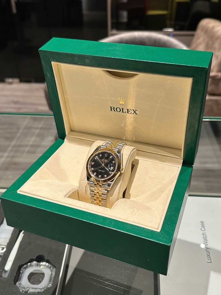 Đồng Hồ Rolex DateJust 126331 Mặt Số Đen Đính Đá Replica Cao Cấp 41mm (1)