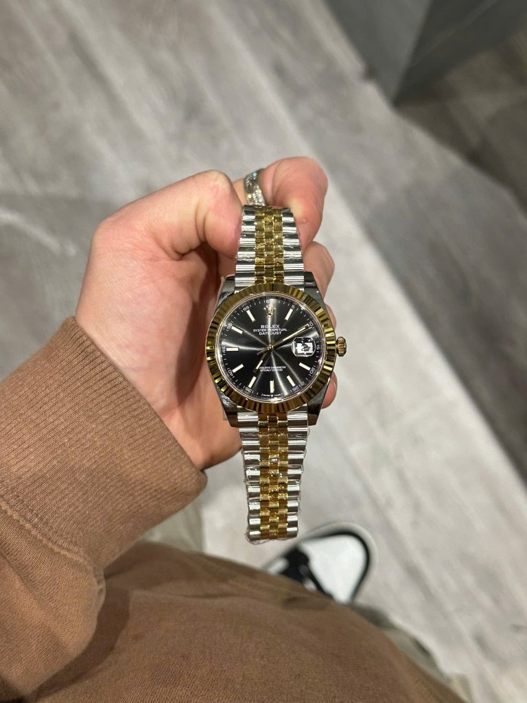 Đồng Hồ Rolex DateJust 126331 Mặt Số Đen Replica Cao Cấp Máy Thuỵ Sỹ 41mm (4)