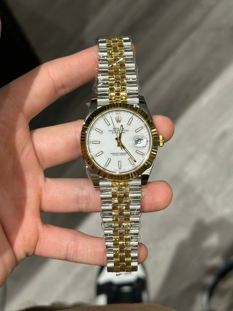 Đồng Hồ Rolex DateJust 126331 Mặt Số Trắng Replica Cao Cấp Máy Thuỵ Sỹ 41mm (1)