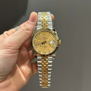 Đồng Hồ Rolex DateJust 126331 Mặt Số Vàng Gấp Nếp Replica Cao Cấp Nhất 41mm (2)
