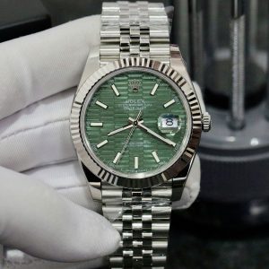 Đồng Hồ Rolex DateJust 126334 Fake Máy Thụy Sỹ Mặt Xanh Lá Gấp Nếp 41mm (1)