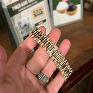 Dong Ho Rolex Day Date 228235 Mat So Chocolate Nha May QF 185 Grams 40mm 1