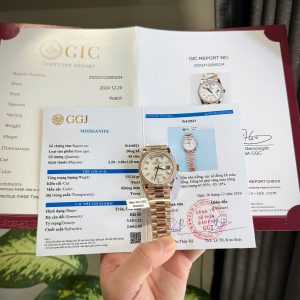 Đồng Hồ Rolex Day-Date Chế Tác Đá Moissanite Bọc Vàng Hồng Mặt Xà Cừ Tự Nhiên 36mm (6)