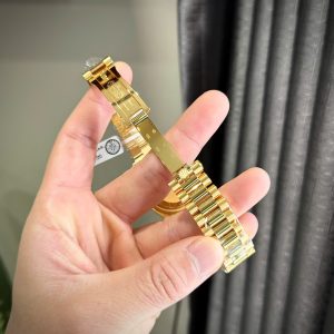 Đồng Hồ Rolex Day-Date Chế Tác Đá Moissanite Bọc Vàng Thật Mặt Xà Cừ Tự Nhiên 36mm (8)