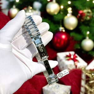 Đồng Hồ Rolex Day-Date Chế Tác Mặt Xà Cừ Tự Nhiên Đính Đá Moissanite Hong Kong 40mm (1)