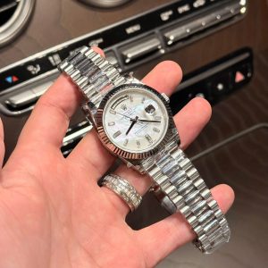 Đồng Hồ Rolex Day-Date Mặt Xà Cừ Tự Nhiên Đính Moissanite Nhà Máy GM 40mm (1)