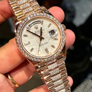 Đồng Hồ Rolex Day-Date Phủ Vàng 18K Độ Mặt Thiên Thạch Đính Moissanite 40mm (1)