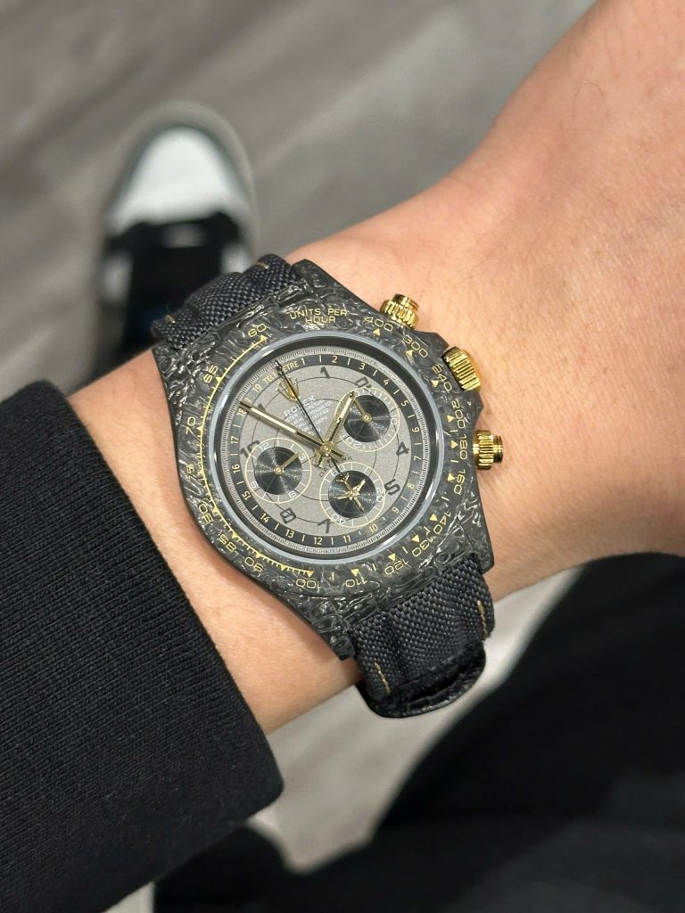 Đồng Hồ Rolex Daytona Diw Avia Gray Carbon Replica Cao Cấp Nhât 40mm (1)