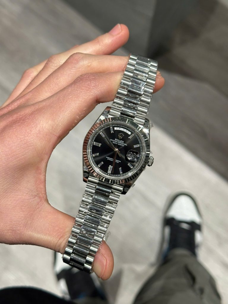 Đồng Hồ Rolex Nam Rep 1:1 Day-Date 228236 Mặt Số Đen Xưởng GM 178 Grams 40mm (1)