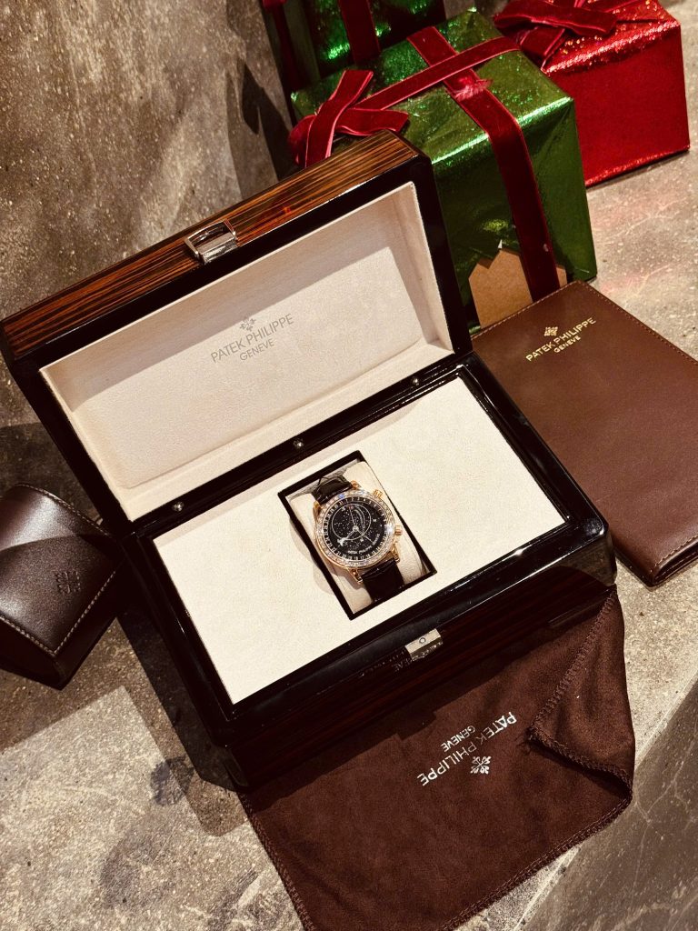 Đồng Hồ Patek Philippe Phủ Vàng 18K Đính Moissanite Complications 6104R 44mm (8)