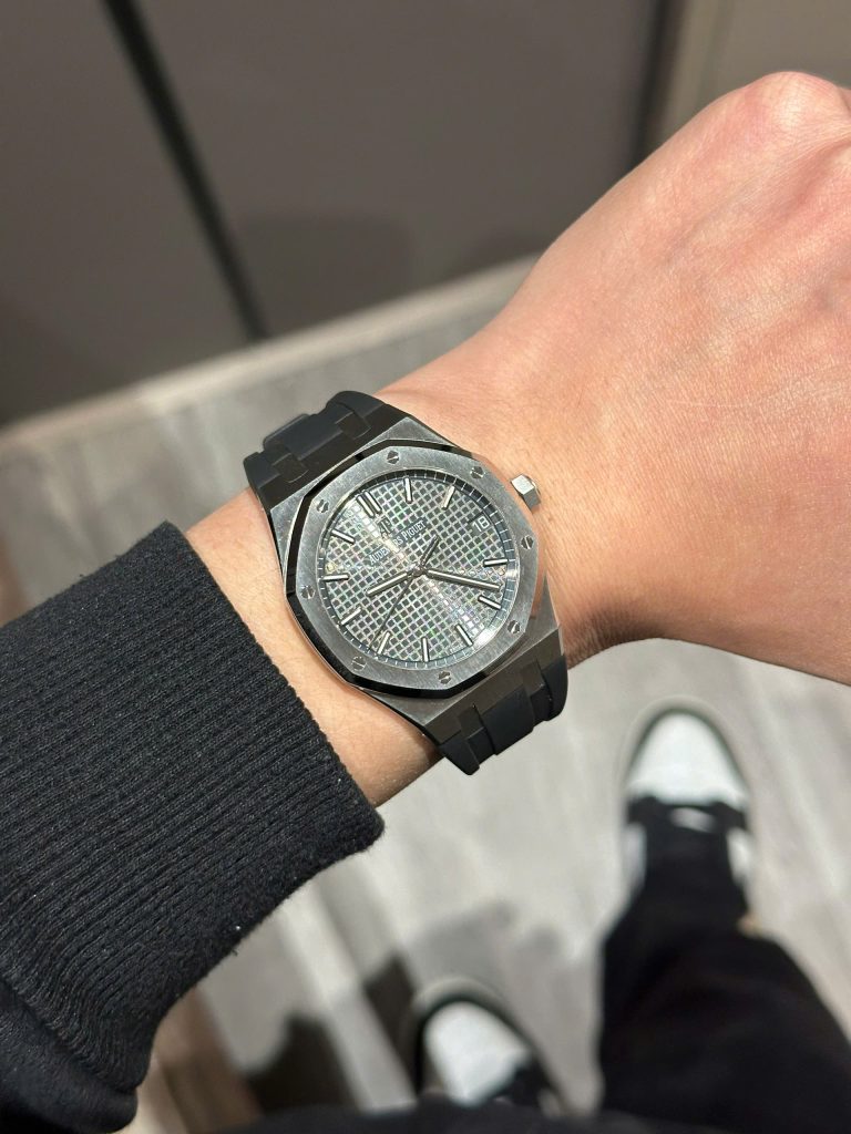 Đồng Hồ Audemars Piguet Royal Oak 15500ST Mặt Số Xám Xưởng APS 41mm (1)
