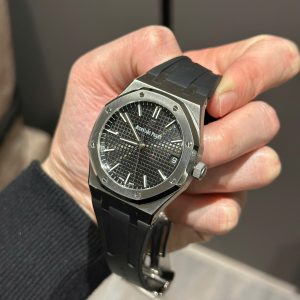 Đồng Hồ Audemars Piguet Royal Oak Mặt Đen Replica APS 41mm (2)