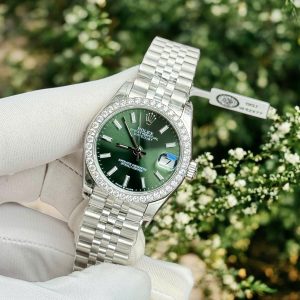 Đồng Hồ Rolex Chế Tác Đính Đá Moissanite DateJust Mặt Xanh Lá Cây 31mm (7)