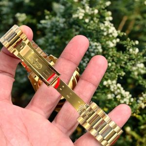 Đồng Hồ Rolex Fake Cao Cấp Day-Date 228235 Mặt Số Đen 40mm (2)