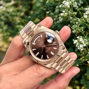 Đồng Hồ Rolex Fake Thuỵ Sỹ Day-Date 228238 Mặt Chocolate 40mm (1)