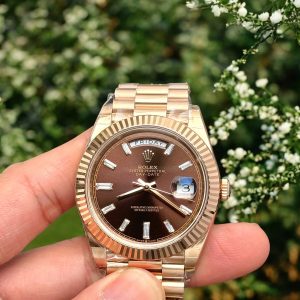 Đồng Hồ Rolex Fake Thuỵ Sỹ Day-Date 228238 Mặt Chocolate 40mm (1)