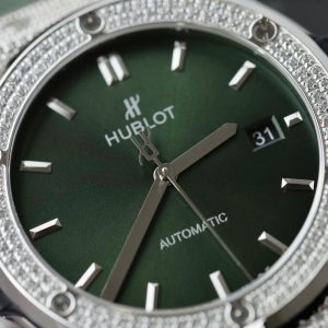 Đồng Hồ Hublot Nam Rep 11 Đính Đá Màu Xanh Lá Cây Nhà Máy HB 42mm (1)