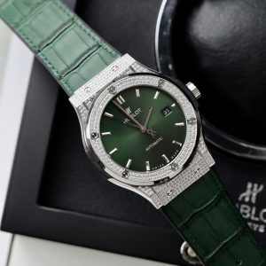 Đồng Hồ Hublot Nam Rep 1:1 Đính Đá Màu Xanh Lá Cây Nhà Máy HB 42mm (1)
