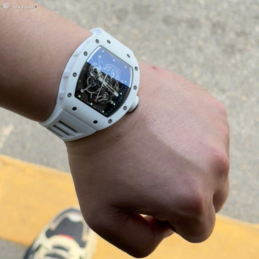 Dong Ho Richard Mille RM055 Replica Cao Cap Ban Moi 2025 Gom Trang Xuong BBR V5 6