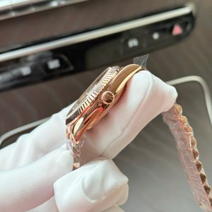 Đồng Hồ Rolex Chế Tác Day-Date Bọc Vàng Thật Mặt Số Chocolate 187 Grams Xưởng QF 40mm (1)
