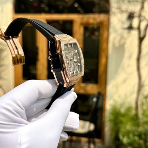 Đồng Hồ Hublot Fake Cao Cấp Spirit Of Big Bang King Gold Đính Full Đá Xưởng HB 45mm (2)