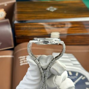 Dong Ho Patek Philippe Tinh Chinh Cao Cap Nhat Nautilus 5711 Mat Xanh Blue 40mm 3