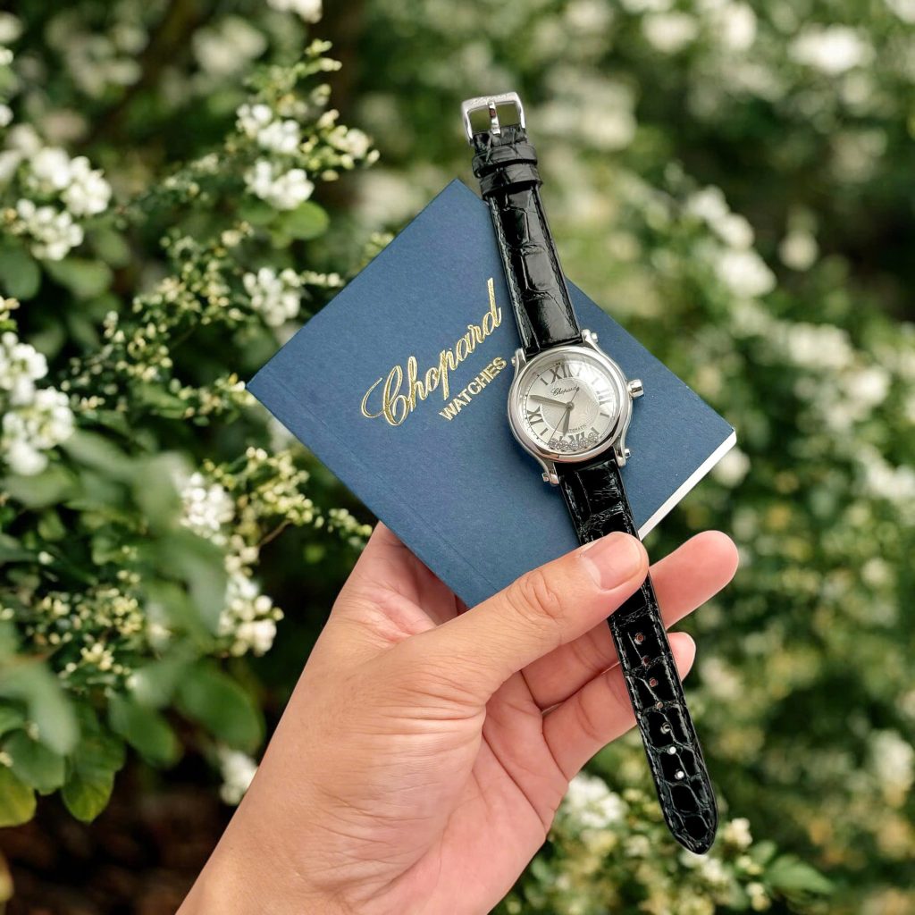 Đồng Hồ Chopard Happy Sport Replica Cao Cấp Mặt Đá Xoay Dây Da Đen 36mm (3)