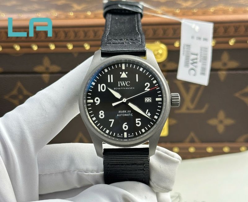 Đồng Hồ IWC Giá Rẻ Đồng Hồ IWC Giá Rẻ