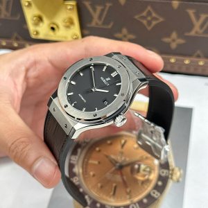 Dong Ho Hublot Classic Fusion Titanium Black Dial Che Tac 85 Grams Xuong JJZ 42mm 6