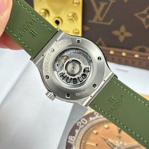 Dong Ho Hublot Classic Fusion Titanium Green Dial Che Tac 85 Grams Xuong JJZ 42mm 4