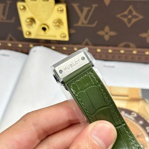 Dong Ho Hublot Classic Fusion Titanium Green Dial Che Tac 85 Grams Xuong JJZ 42mm 7