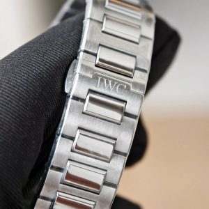 Đồng Hồ IWC Schaffhausen Ingenieur Replica Cao Cấp Nhất Mặt Xanh Lá Nhà Máy V7 40mm (8)