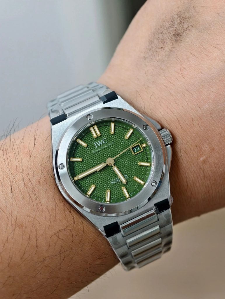 Đồng Hồ IWC Schaffhausen Ingenieur Replica Cao Cấp Nhất Mặt Xanh Lá Nhà Máy V7 40mm (8)