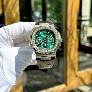 Đồng Hồ Patek Philippe Nautilus 5740G Chế Tác Nam Đính Đá Mặt Xanh Lá Cây 40mm (6)