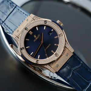Đồng Hồ Hublot Chế Tác Classic Fusion King Gold Màu Xanh Dương Đính Full Đá 42mm (2)