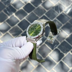 Đồng Hồ Hublot Classic Fusion Titanium Chế Tác Màu Xanh Lá Cây Nặng 85 Grams Xưởng JJZ 42mm (2)