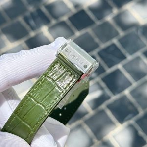 Đồng Hồ Hublot Classic Fusion Titanium Chế Tác Màu Xanh Lá Cây Nặng 85 Grams Xưởng JJZ 42mm (2)