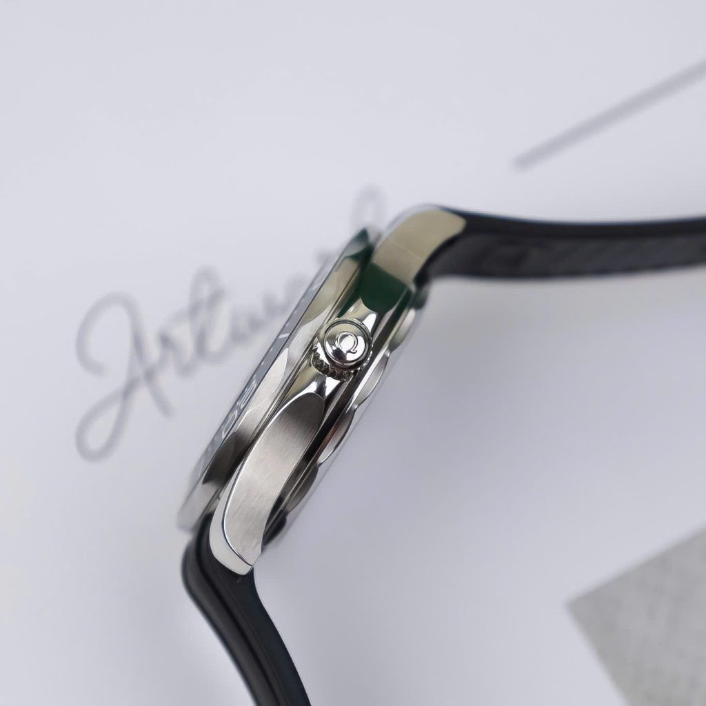 Đồng Hồ Omega Seamaster Diver 300M Replica 11 Mặt Đen Dây Cao Su Xưởng VS 42mm (2)