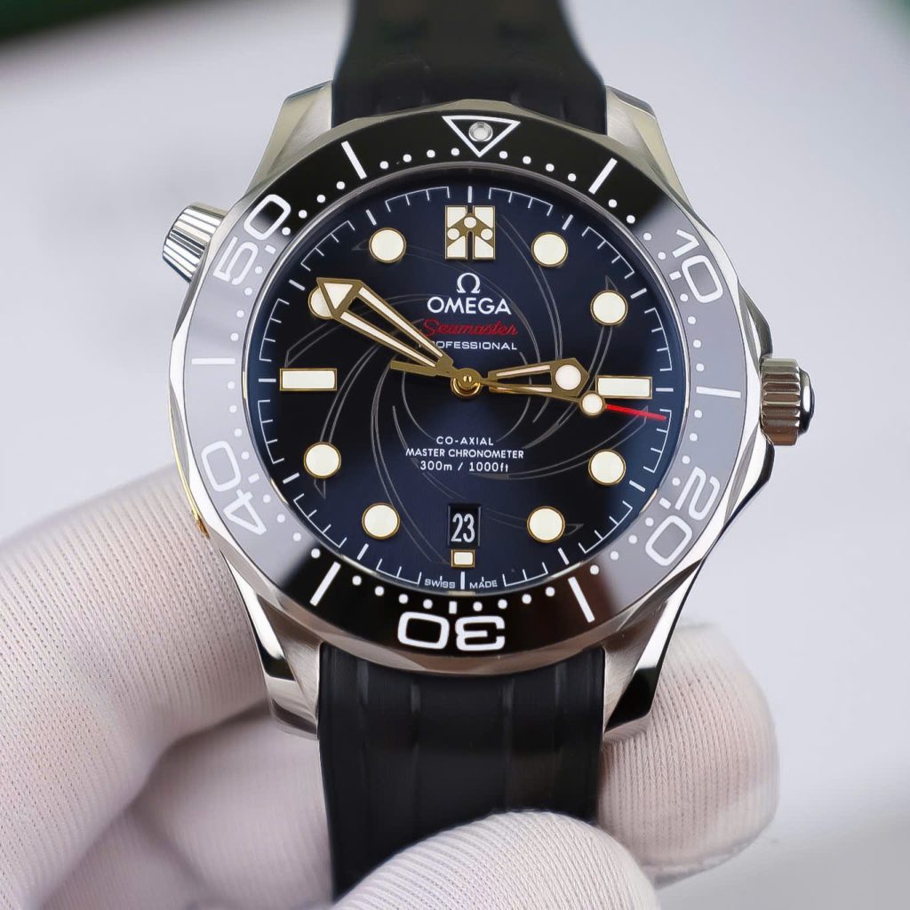 Đồng Hồ Omega Seamaster Diver 300M Replica 11 Mặt Đen Dây Cao Su Xưởng VS 42mm (2)