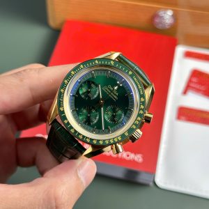 Đồng Hồ Omega SpeedMaster MoonWatch Chế Tác Mặt Xanh Lá Cây Dây Da Xưởng OM 42mm (2)
