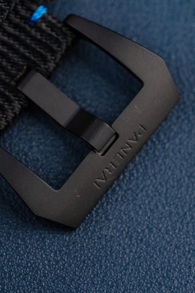Đồng Hồ Panerai Chế Tác Luminor GMT PAM1176 Vỏ Carbon Dây Vải Nato VSF 44mm