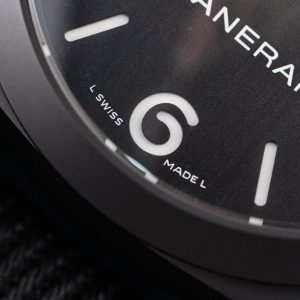 Đồng Hồ Panerai Chế Tác Luminor GMT PAM1176 Vỏ Carbon Dây Vải Nato VSF 44mm