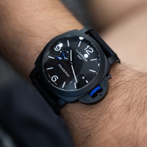 Đồng Hồ Panerai Chế Tác Luminor GMT PAM1176 Vỏ Carbon Dây Vải Nato VSF 44mm