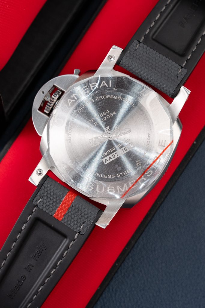 Đồng Hồ Panerai Submersible Luna Rossa PAM1579 Chế Tác Mặt Trắng Máy Cơ Thụy Sỹ VSF 42mm (1)