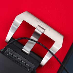 Đồng Hồ Panerai Submersible Luna Rossa PAM1579 Chế Tác Mặt Trắng Máy Cơ Thụy Sỹ VSF 42mm (1)