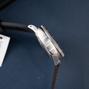 Đồng Hồ Panerai Submersible Luna Rossa PAM1579 Chế Tác Mặt Trắng Máy Cơ Thụy Sỹ VSF 42mm (1)